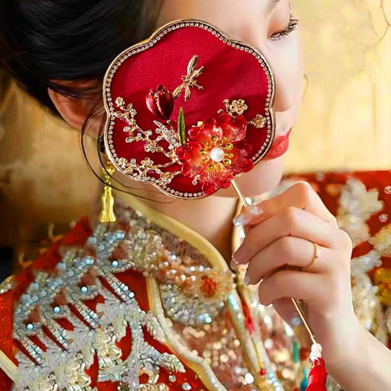 Chinese Style Embroidery Fan With Ancient Style Long Handle Tassel Mini Wedding Fan Chinese Hanfu Cheongsam Dance Hand Fan