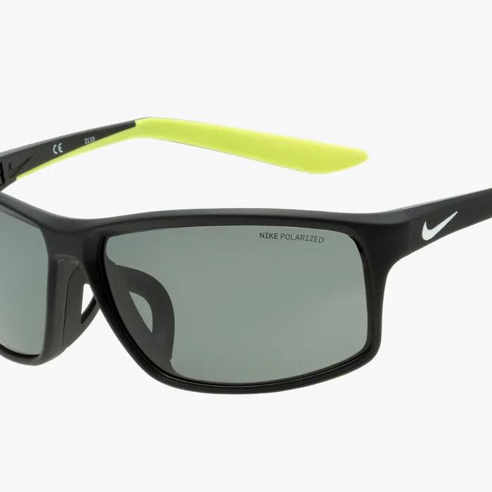 Sunglasses (Nike ADRENALINE 22 LB P NN IU8088 010 68)