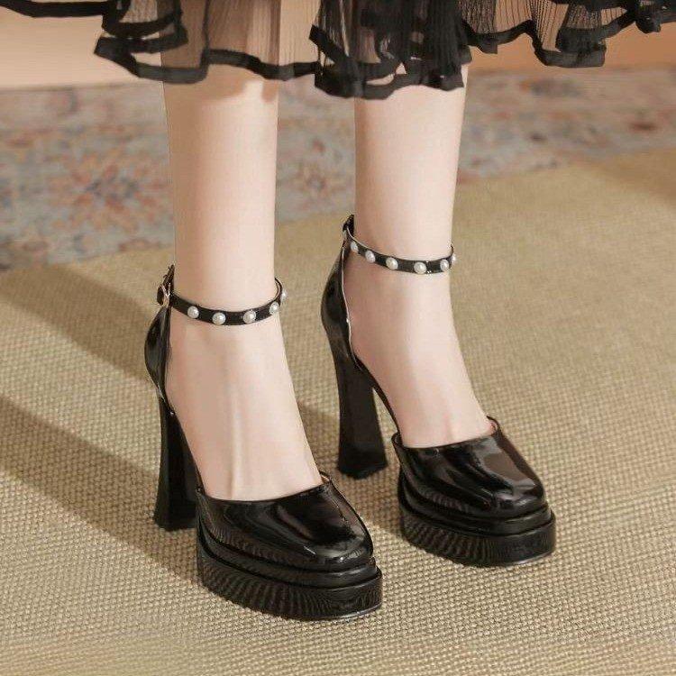 Mary Jane Thick Heel High Heels Female 2025 New Fairy Wind Waterproof Table French Round Head One Word Buckle Belt Single Shoes