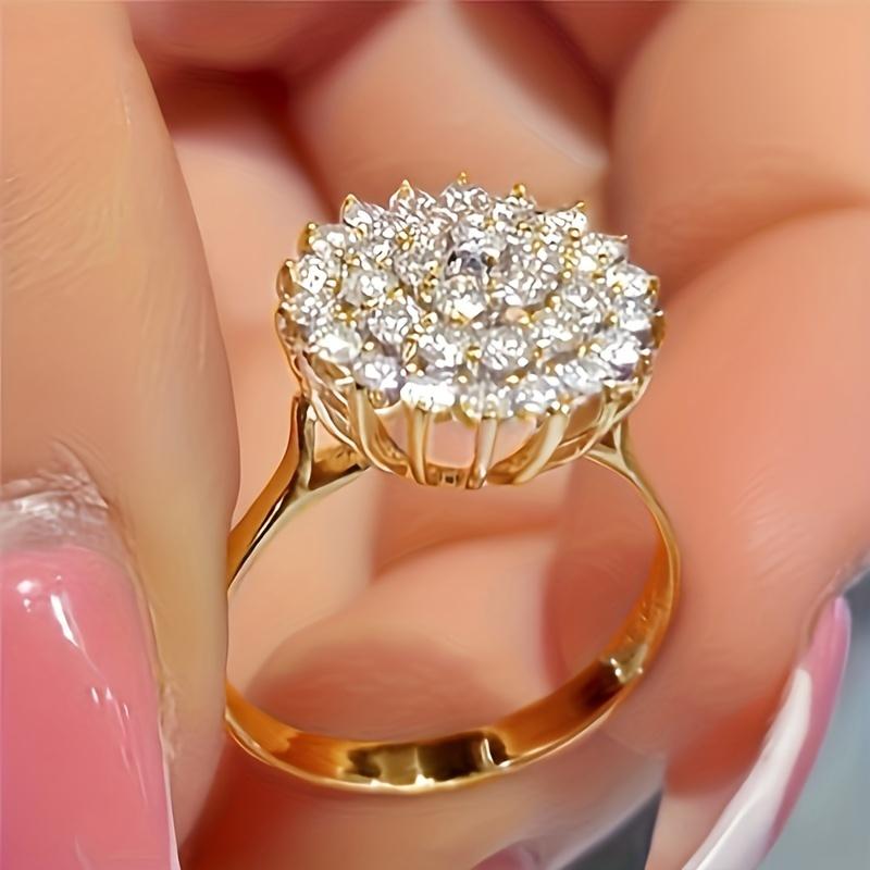 A Lady's Engagement Ring, Luxurious And Exquisite Flower Ring Set With Synthetic Zirconia, A Romantic Wedding Jewelry For Brides For Engagement Or Wed