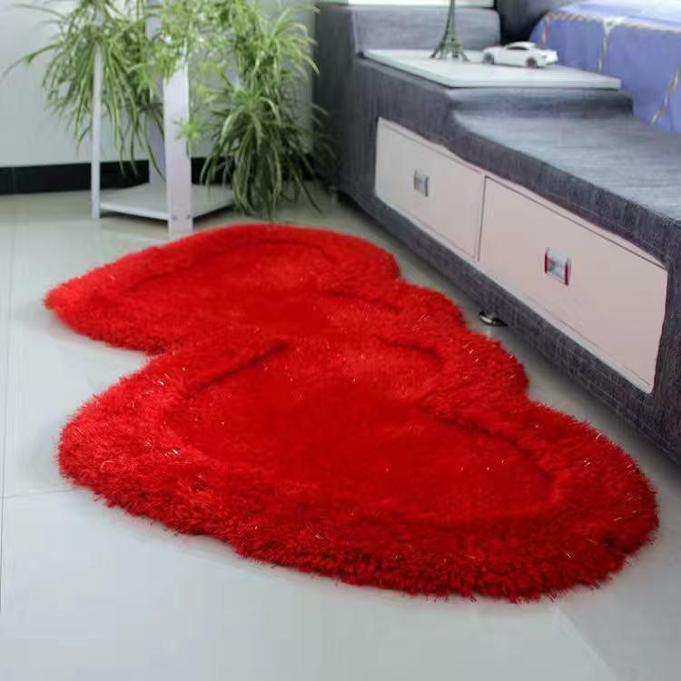 Red Heart-Shaped Non-Slip Wedding Room Floor Mat for Bedroom