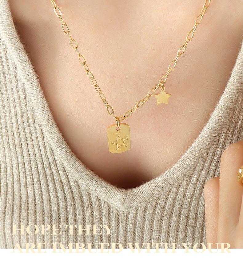 Five-Pointed Star Square Pendant Hoodie Necklace for Women – Titanium Steel Clavicle Chain with a Unique Christmas Design.