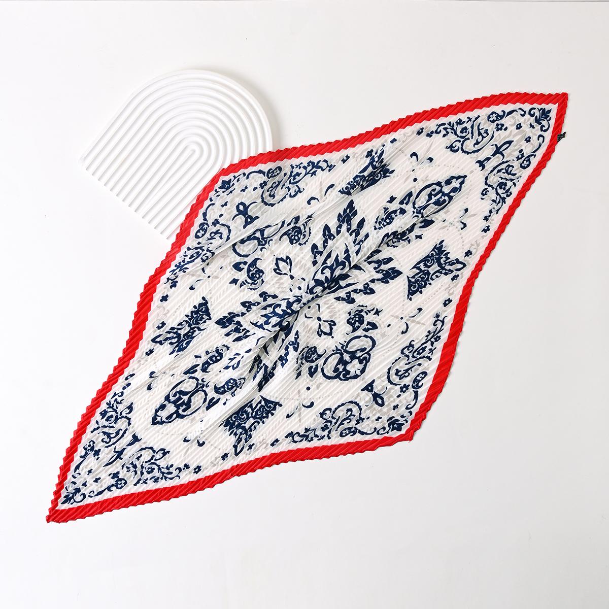 

Fashion Crepe Silk Satin Hair Scarf For Women Handkerchief Printed Bag Scarfs Female Square Head Bandana Scarves For Ladies