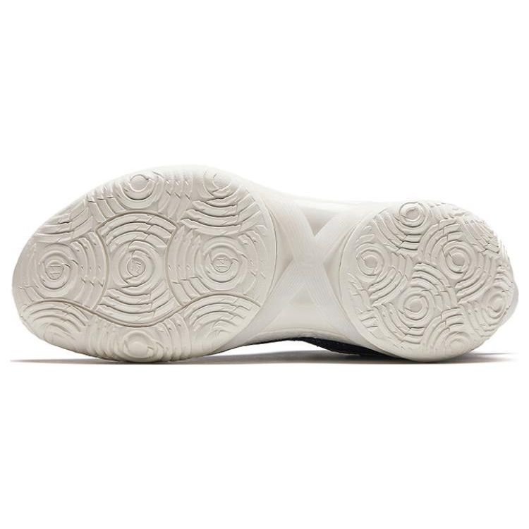 Anta Three Points Rain 1st Generation Christmas Nitrogen Technology Shock Absorption Wear Resistant Low Top Basketball Shoes 912411102-1
