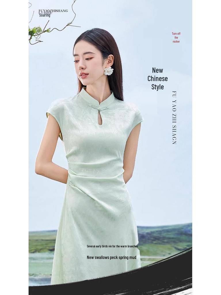 Elegant Summer Green Cheongsam Dress - Slimming, Modern Chinese Design