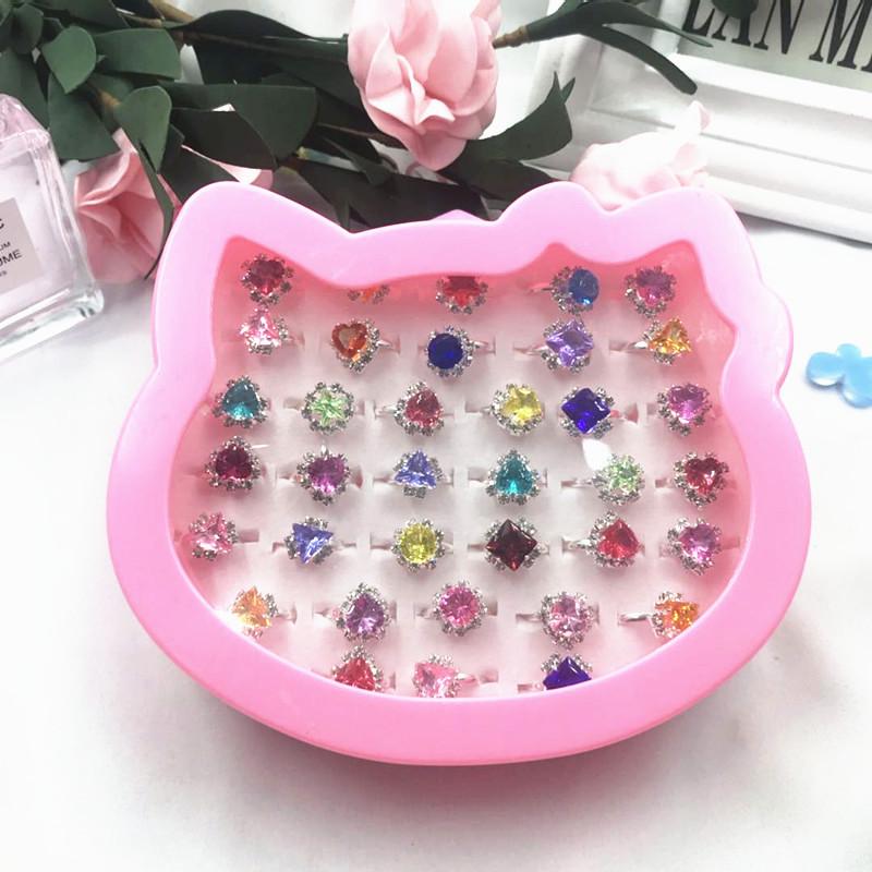 36-Piece Colorful Heart-Shaped Diamond Gemstone Rings for Girls' Birthdays