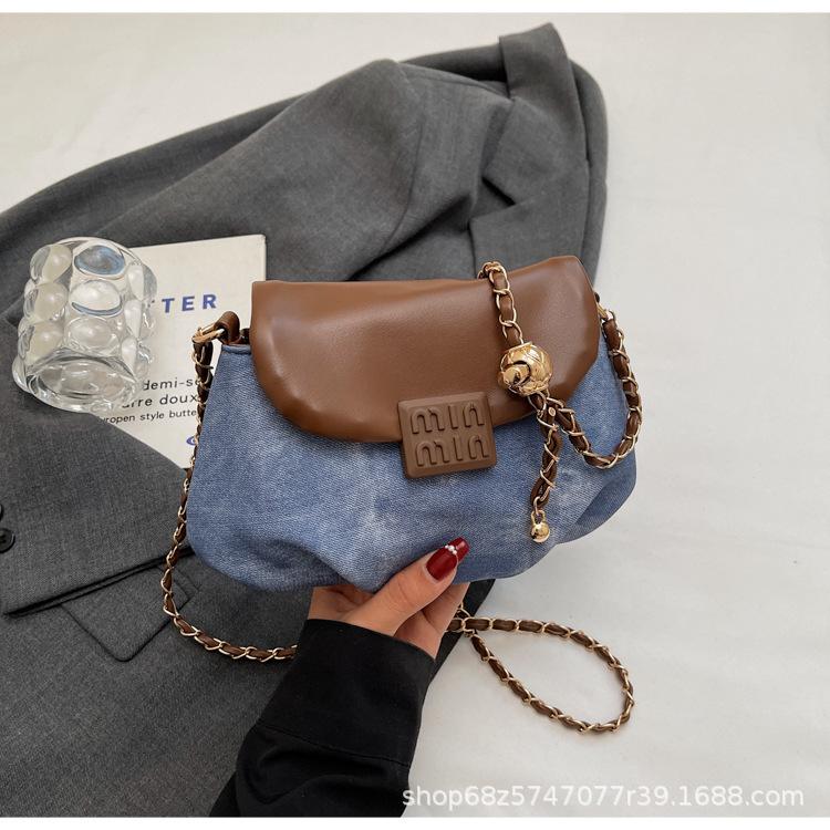 

Fashion retro contrasting color chain bag women s 2025 new Korean pleated versatile foreign style shoulder crossbody saddle bag синий