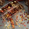 1 Set Schimmernde Mix-Laser-Nagelflocken 3D-Blatt-Nageldekoration 6 Fächer Holografische Rote Blätter Nagelglitzer Pailletten