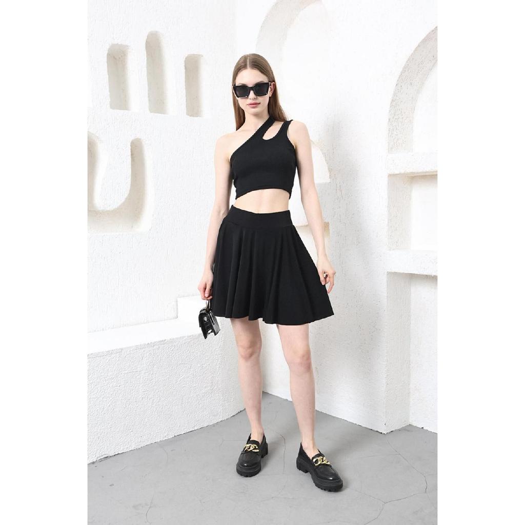 Fusta Neagră Evazată De Damă Cu Pantaloni Scurt Evazați Flexibili