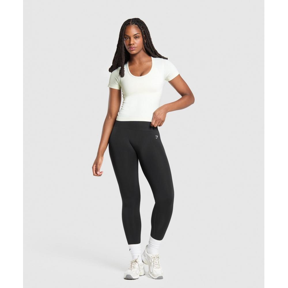 Gymshark Everyday Seamless Tight Fit Crew Neck Tee Soft White B3b1o Wcmy