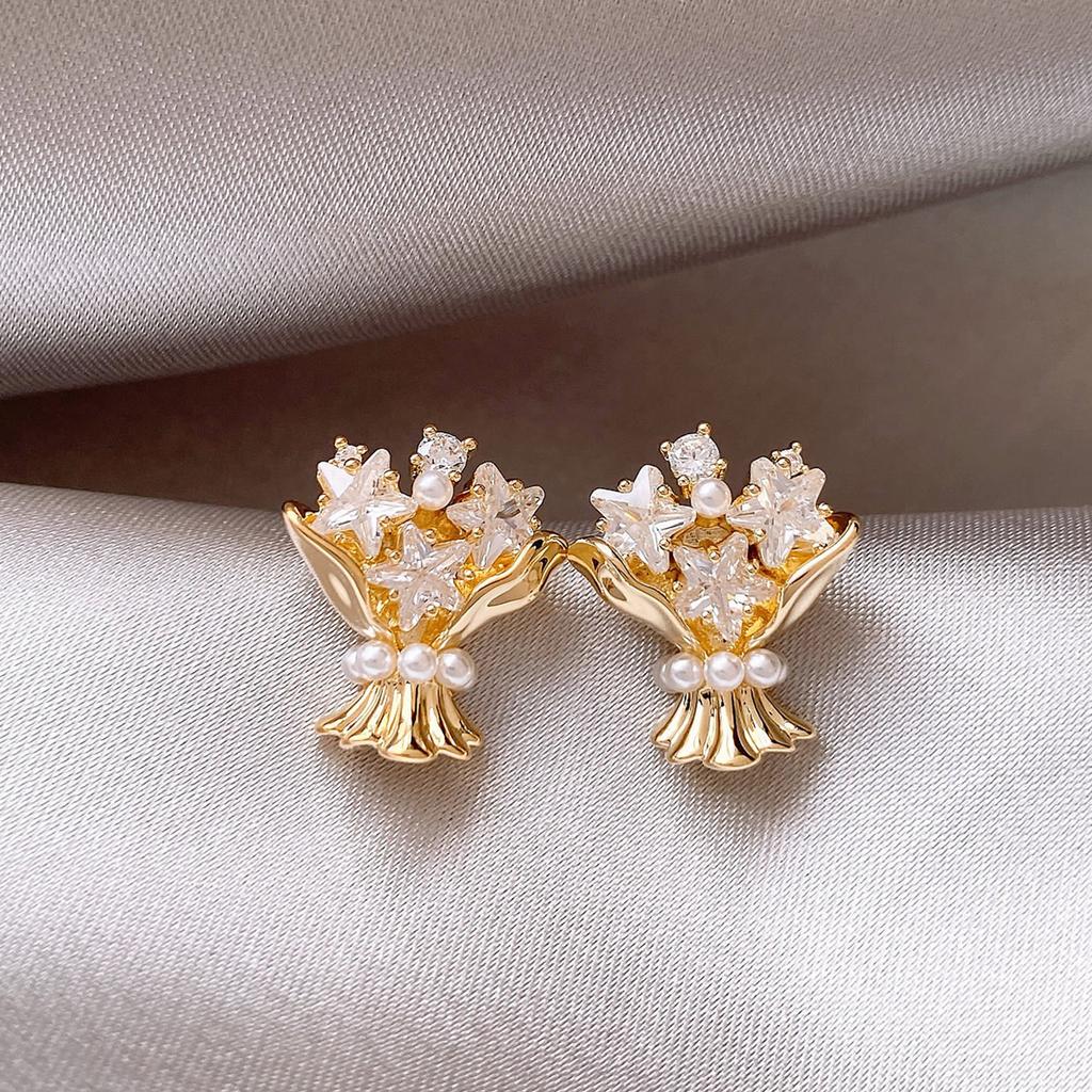 Gold zircon pearl star bouquet earrings women's niche design earrings 1011 new popular earrings earrings