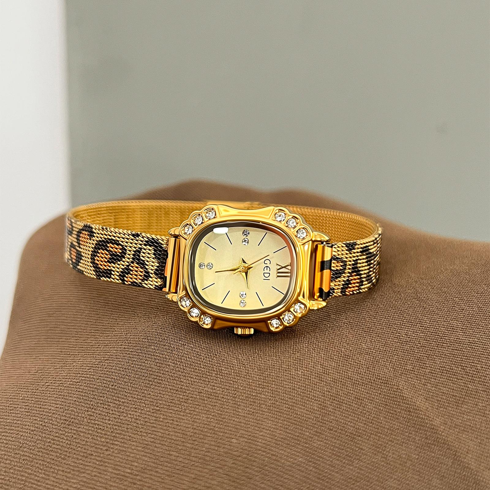 

Retro Diamond-Encrusted Small Square Watch Female Style Exquisite Milan Mesh Belt Quartz Watch Leopard Print Watch One size fits all
