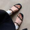 Versatile and versatile French retro square head cool slippers women's new one-word belt comfortable 2025 summer fashion open-toed sandals