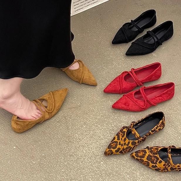 French Gentle and Versatile Light Mouth Single Shoes Women's 2024 Autumn New Comfortable and Not Tired Feet Pointed Flat Mary Jane Shoes