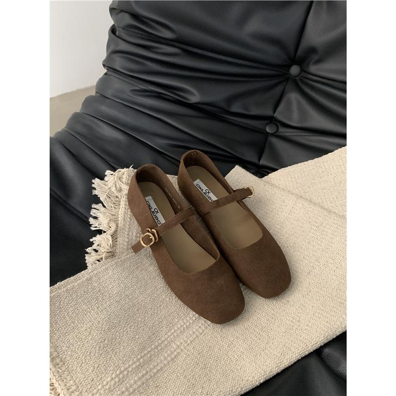 French temperament shallow mouth square head Mary Jane single shoes women's 2025 new Korean version flat bottom one word buckle belt grandma shoes
