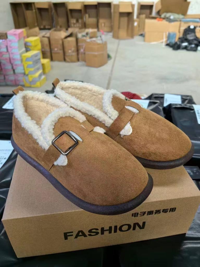 Spring Festival new models, versatile Boken girls' shoes, retro one-pedal soft-soled non-slip warm shoes