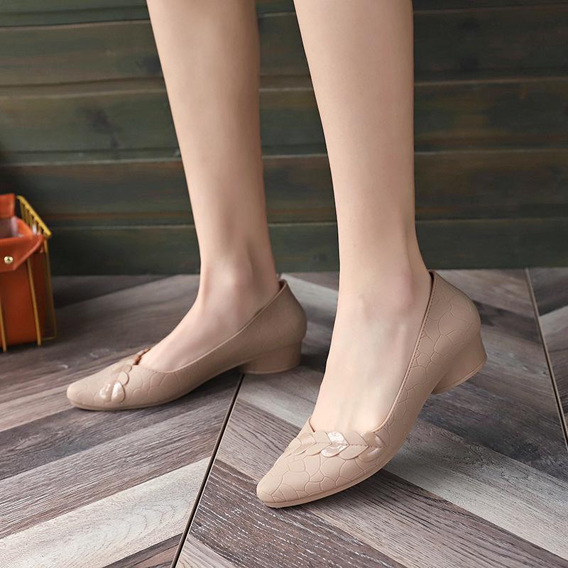 

Женские летние низкие сандалии-желе: Модная корейская повседневная водонепроницаемая обувь 40 бежевый