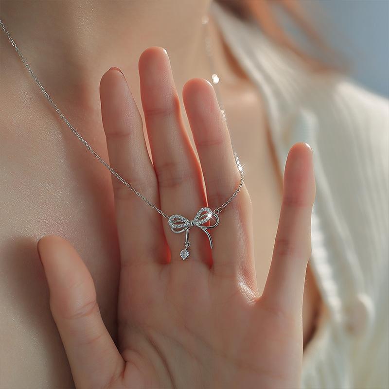 Bow Necklace Women'S Lamp Luxury Niche Design Clavicle Chain Annual Necklace Premium Durable Quality Useful Practical