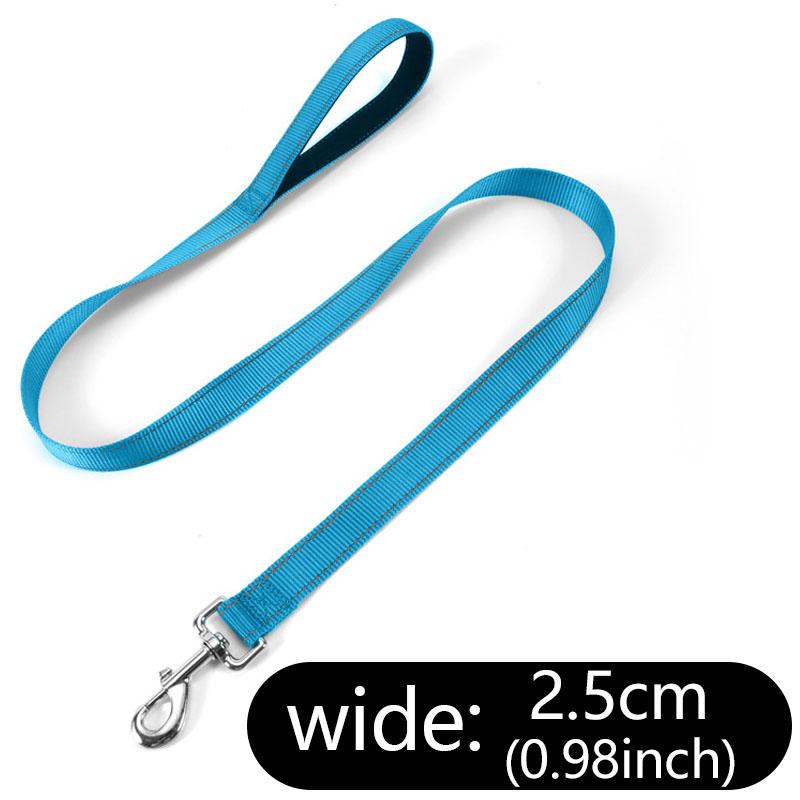 

1 шт. Поводок для собаки с одной ручкой, Односторонний светоотражающий поводок с ручкой для ночной безопасности для большего контроля, Безопасная тренировка, Одинарная ручка 2.5x120CM