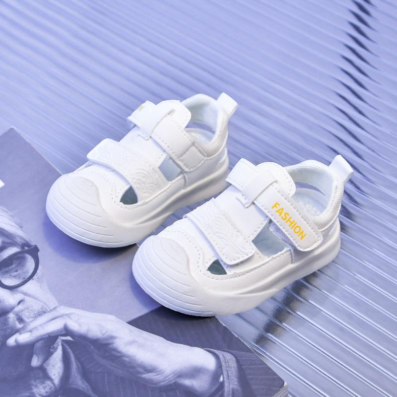 Girls Sandals New Summer Closed-Toe Kids Lightweight Sandals Breathable Soft Sole Sports Shoes