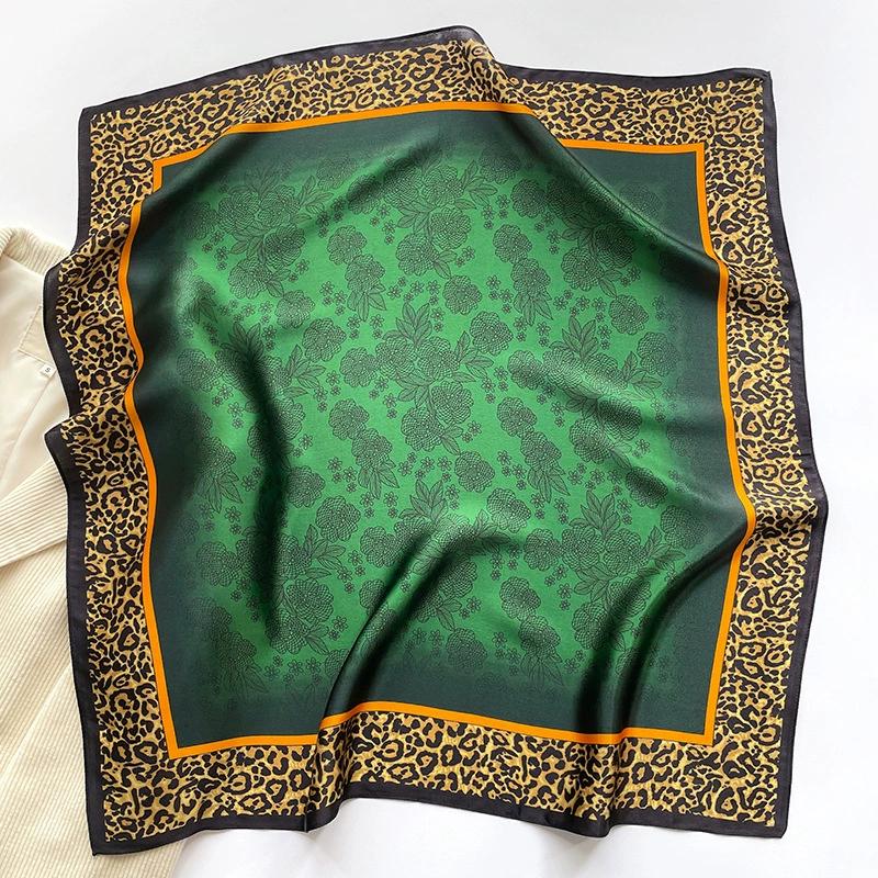 New SpringAutumn 100% Silk Small Square Scarf For Women Printed Decorative Silk Shawl 65Cm Bandana Head Scarves