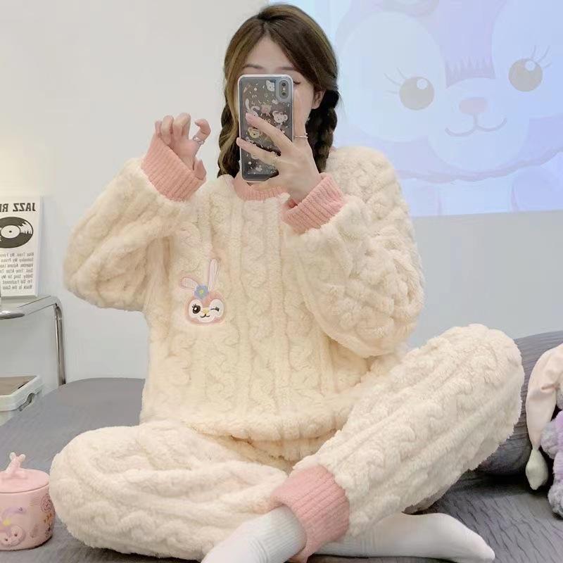 Autumn/Winter Coral Velvet Pajamas for Women Warm Casual Flannel with Velvet Thickened Can Be Worn Outside The Home Suit