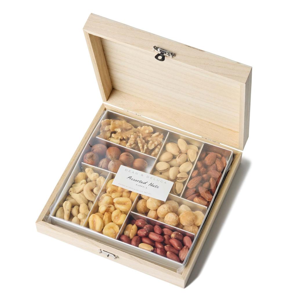 DEAN & DELUCA Dried Nuts Assortment (8 Varieties) In a Wooden Box NEW