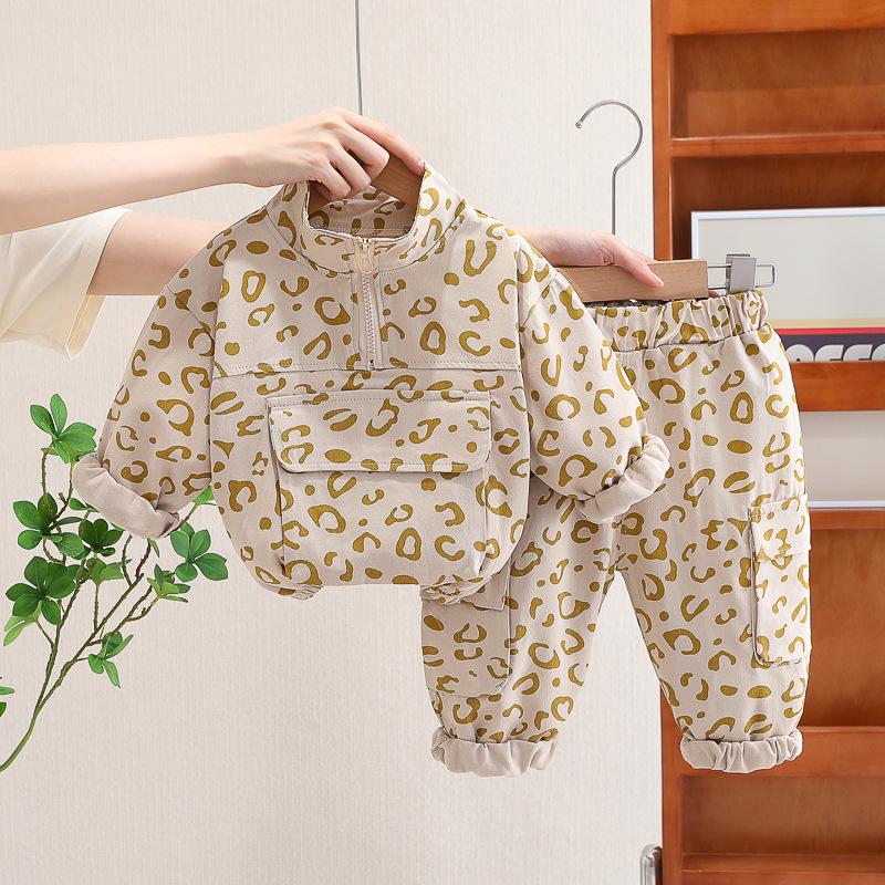 2024 Baby Spring Fashion Leopard Print Two-Piece Set for Toddlers - Stylish Stand-Up Collar for Boys & Girls