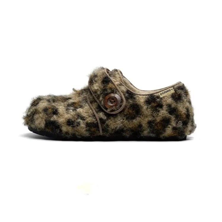 Casual Velcro cotton shoes women's 2025 autumn and winter French retro buckle simple low-top plush thickened fluffy shoes