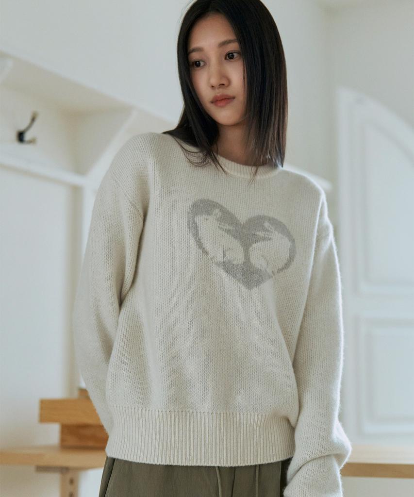 Epeueidi Knit Sweater (Ivory)
