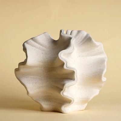Ceramic Vase Shape Accessories Geometric Wavy Patterns Petal for Flowers Arrangement Flower Vase Nordic Style Home Decoration