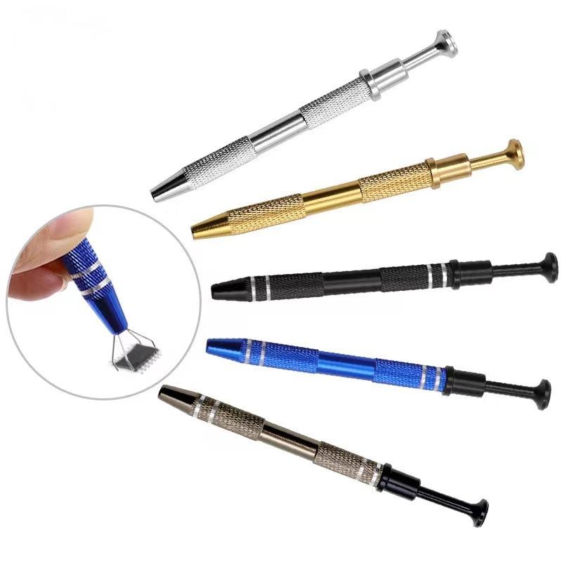 

Компонентный захват Четыре когтя Захват для электронных компонентов ИС BGA чипов Экстрактор Подборщик винтов Ручной инструмент для ремонта ювелирных изделий Random color,1pc