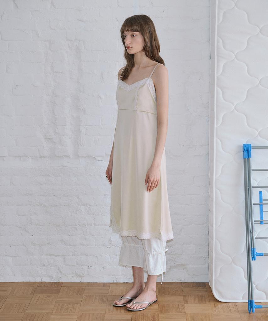 Sinun Satin Lace Ribbon Onepiece (Cream)