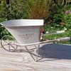 Iron Art Wheelbarrow Decorative Small Planter Metal Wagon Plant Pots for Patios and Garden Indoor or Outdoor Decoration X3UC