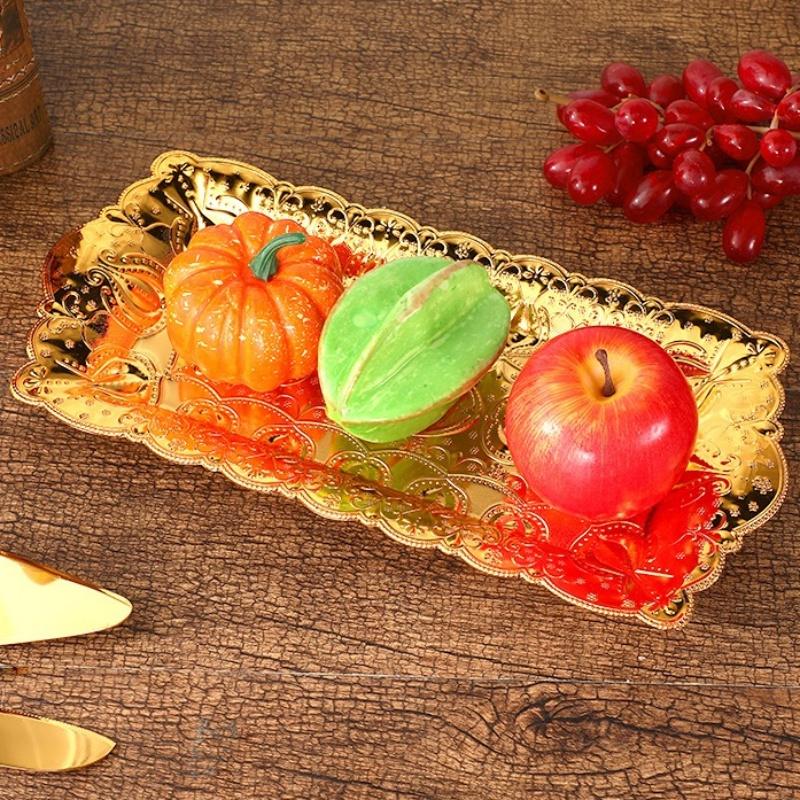 Exquisite Fruit Tray, Alloy Cake Plate, Gold Engraving Leaf Shape Snack Disc,Nuts Organizer Wedding Desktop Decoration,22.5 Cm