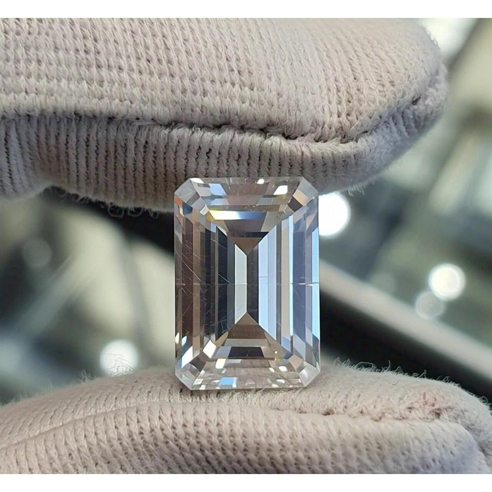 Emerald Cut 1 CT VVS1 Clarity Natural D Color Lab-grown Diamond Certified M1U98
