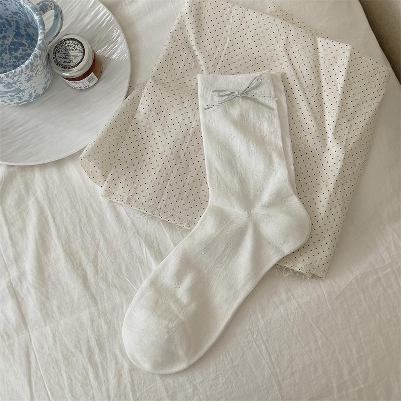 Female Spring and Summer Thin Pure Color Dark Grain Love Bow Ballet Wind Cylinder Stack Socks