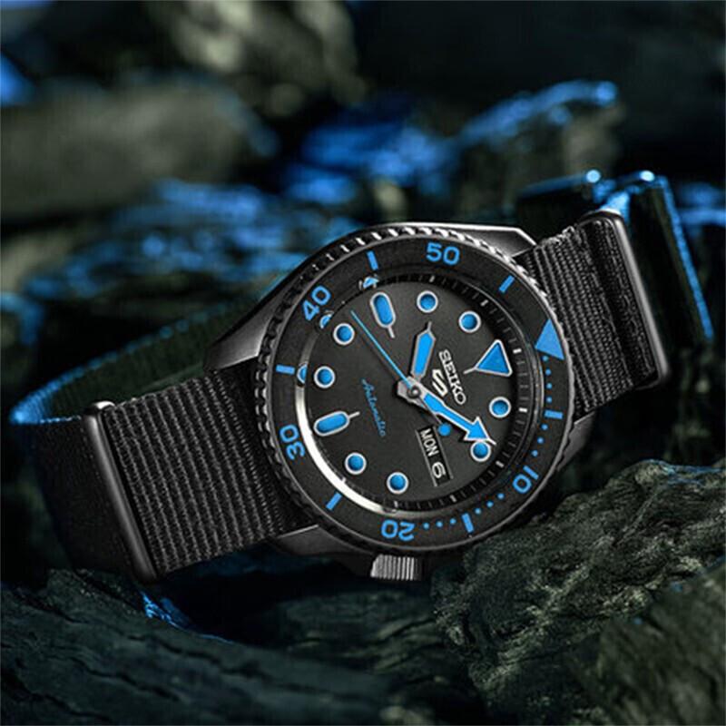 SEIKO 5 Sports SRPD81K1 SRPD81K1