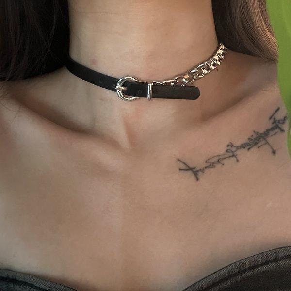 Štýlový pikantný kožený zvončekový choker náhrdelník – Unikátny menšinový dizajn