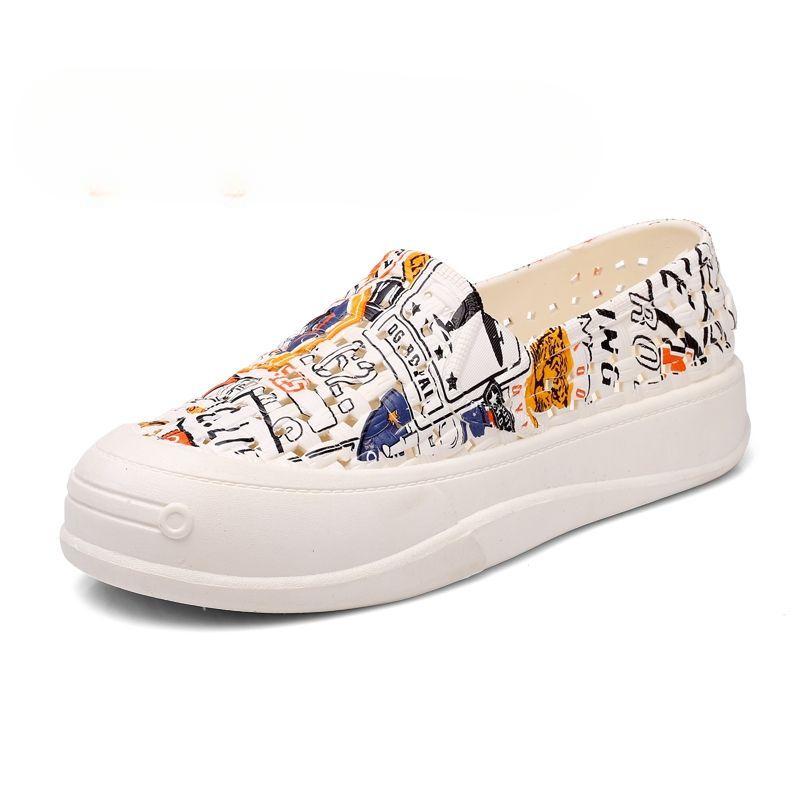 Cute Cartoon Patterns Women Sandals Round Toe Shoes Anti Slip Waterproof Outdoor Thick Soft Flat Shoes