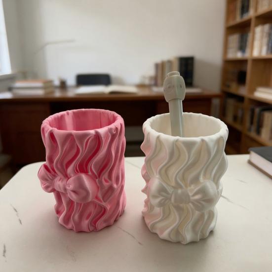 huaqianguhh Silk Texture Pen Holder, 3D Printed Desk Organizer for Brushes Stationery And Makeup Brushes, Ribbon Design Large Capacity Pencil