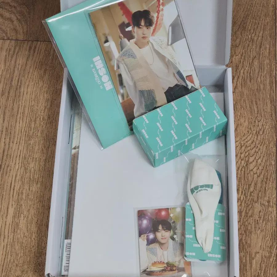 

Seventeen Hoshi Birthday Box Ver.3
