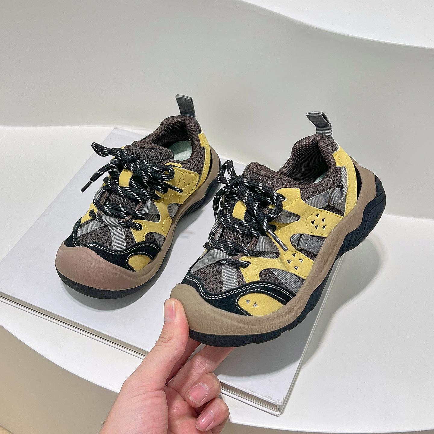 

Children s shoes non-slip hiking shoes 2025 autumn new style outdoor lightweight running shoes men s and girls sports and leisure shoes 26-30 yards, 5 pairs in one hand