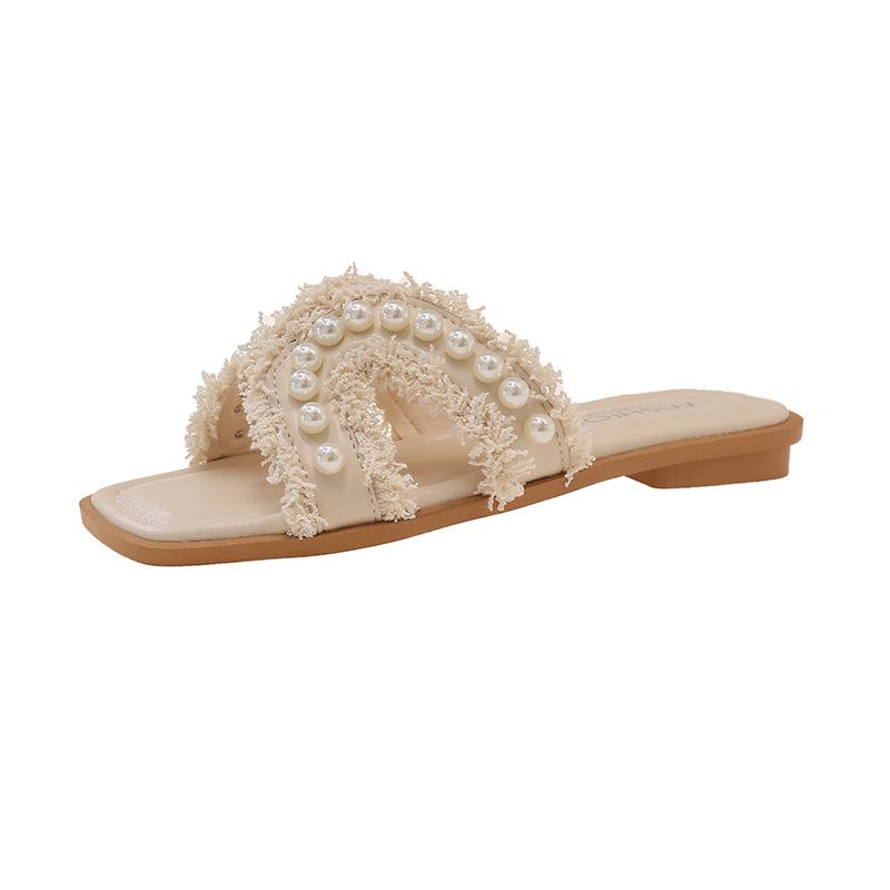 Flat-bottomed Slippers Women Wear Spring Soft-bottomed Fairy Versatile Pearl Beach Sandals Summer New Models