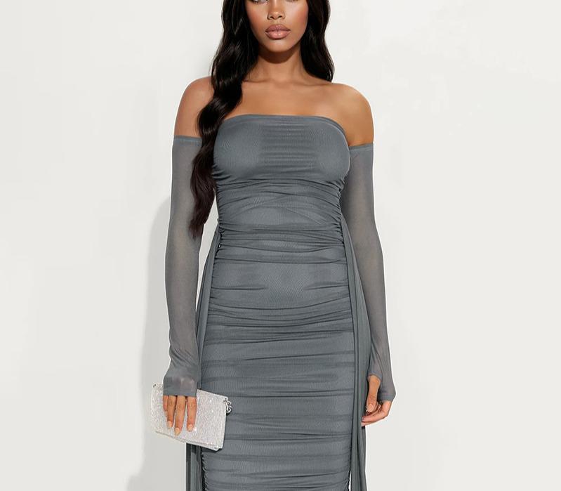 J25DS416 Elegantes einärmeliges plissiertes Netz-Langarmkleid für Damen