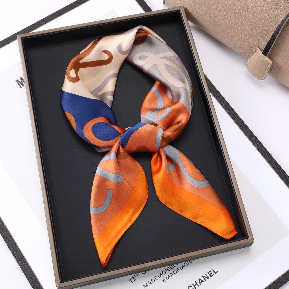 New Spring Travel 70 Small Silk Scarf Imitation Silk Square Scarf Women's Fashion Chain Small Scarf High Grade Scarf