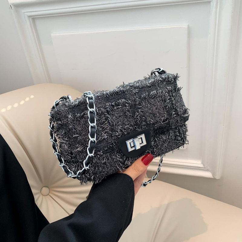 

Мода, свежий темперамент, для работы, универсальная сумка, женская индивидуальность, отдых, зарубежный стиль, новая сумка-мессенджер на цепочке чёрный