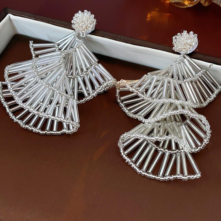 

Серьги-кисточки в виде серебряной иглы и стеклянного цветка-колокольчика, французские ретро серьги с супер феей, легкая роскошь, ощущение высокого класса, нишевые серьги