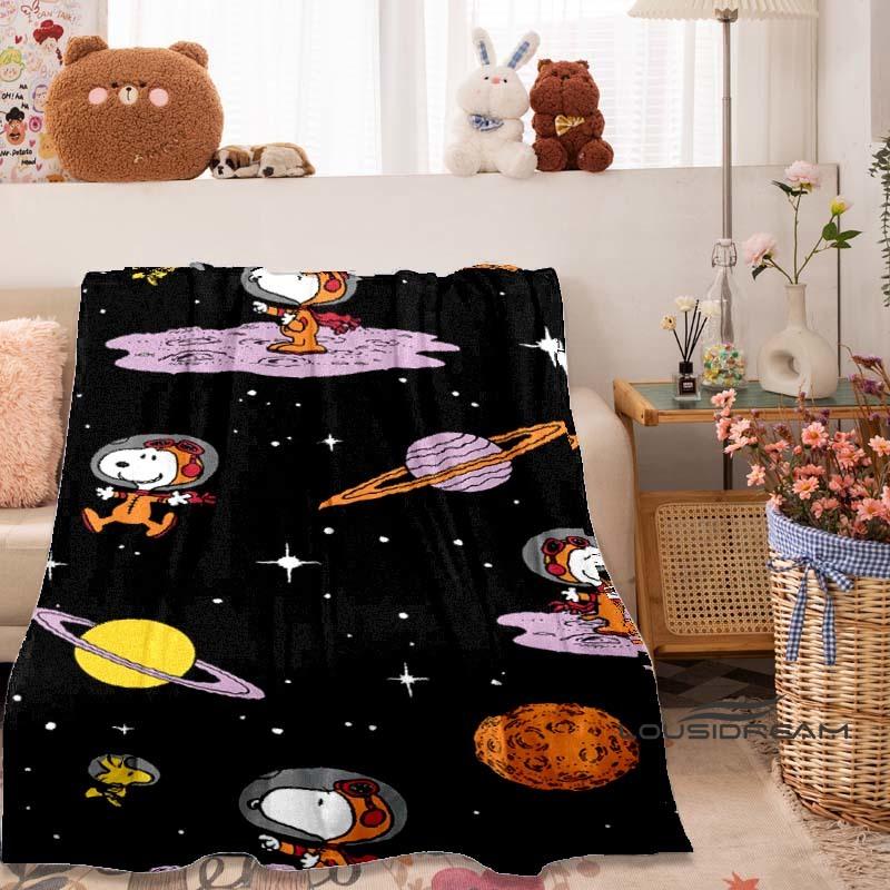 New Comic-Themed Snoopy Flannel Blanket — Ultra-Soft, Warm, and Plush Throw — Perfect for Home, Bedroom, Bed, Sofa, and Travel