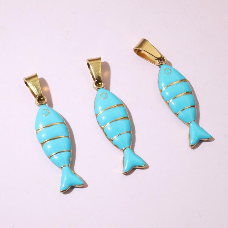 Ciondolo Pesce con Gocce d'Olio Dorate in Acciaio Inossidabile - 7x28mm, 1.6g, Perfetto per Collane e Braccialetti Fai-da-Te Fatti a Mano.